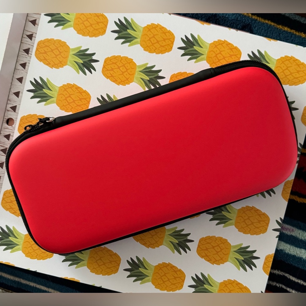 Red Carrying and Accessory Case Nintendo Switch 2 - Picture 2 of 6